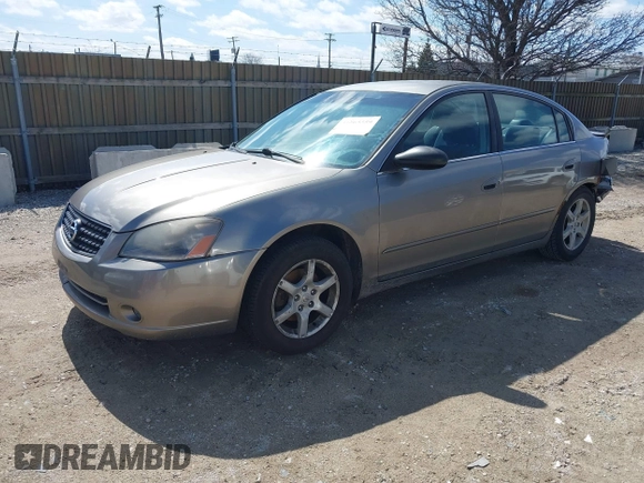 2005 Nissan Altima 2.5 S with VIN 1N4AL11D65C362235, listed as a IAAI auction lot 41865559 with 117,144 mi miles. Bid and sale history available at carsss.com. Image 2.