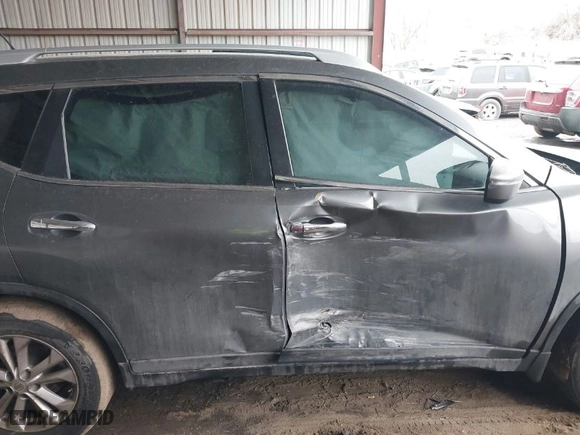 2015 Nissan Rogue SV with VIN KNMAT2MTXFP514160, listed as a IAAI auction lot 41742859 with 137,306 mi miles. Bid and sale history available at carsss.com. Image 13.