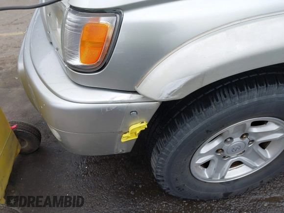 2000 Toyota 4Runner SR5 with VIN JT3GN86RXY0140450, listed as a IAAI auction lot 41374941 with 276,815 mi miles and . Bid and sale history available at DreamBid. Image 14.
