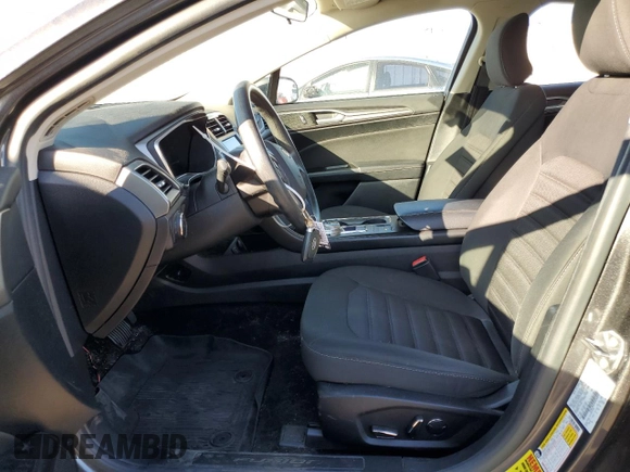 2017 Ford Fusion SE с VIN 3FA6P0H70HR268927, выставлен на аукционе Copart как лот 82872364 с пробегом 60 286 миль миль и Списание • Salvage title. История ставок и продаж доступна на DreamBid. Изображение 7.