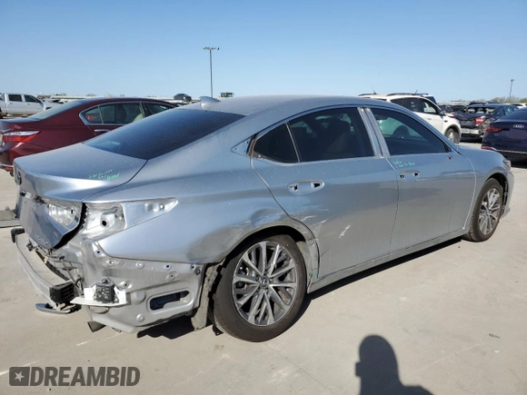 2022 Lexus ES with VIN 58ACZ1B10NU126958, listed as a Copart auction lot 49055705 with 38,167 mi miles and Salvage Title. Bid and sale history available at carsss.com. Image 3.