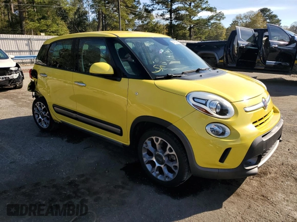 2014 FIAT 500L Trekking with VIN ZFBCFADH4EZ021618, listed as a Copart auction lot 41621115 with 130,143 mi miles and Salvage Title. Bid and sale history available at DreamBid. Image 4.