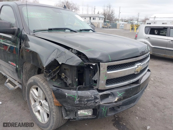 2008 Chevrolet Silverado 1500 LTZ with VIN 2GCEK13Y881162613, listed as a IAAI auction lot 41893222 with 192,078 mi miles. Bid and sale history available at carsss.com. Image 6.