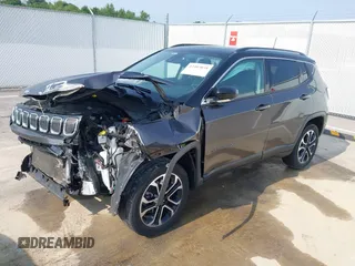 2022 Jeep Compass Limited with VIN 3C4NJDCB2NT118200, listed as a IAAI auction lot 42403038 with 39,005 mi miles and . Bid and sale history available at DreamBid. Image 2.