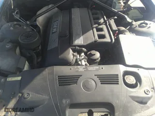 2004 BMW Z4 2.5i with VIN 4USBT33524LR67071, listed as a IAAI auction lot 41632627 with 106,084 mi miles. Bid and sale history available at carsss.com. Image 10.