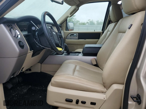 2017 Ford Expedition XLT z VIN 1FMJU1HT7HEA82641, wystawiony jako Copart lot #54178535 z przebiegiem 39 232 mil mil oraz Szkoda całkowita • Salvage title. Historia ofert i sprzedaży dostępna na DreamBid. Obrazek 7.