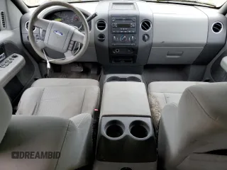 2007 Ford F-150 XL z VIN 1FTPX12V07FA45052, wystawiony jako Copart lot #58164745 z przebiegiem 138 326 mil mil oraz Czysty tytuł • Clean title. Historia ofert i sprzedaży dostępna na DreamBid. Obrazek 8.