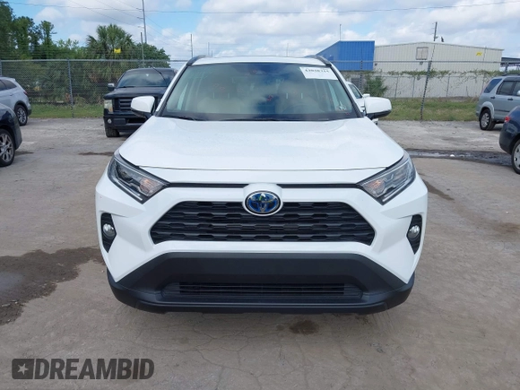 2021 Toyota RAV4 Hybrid XLE with VIN 2T3RWRFV6MW114082, listed as a IAAI auction lot 42038315 with 50,009 mi miles. Bid and sale history available at carsss.com. Image 12.