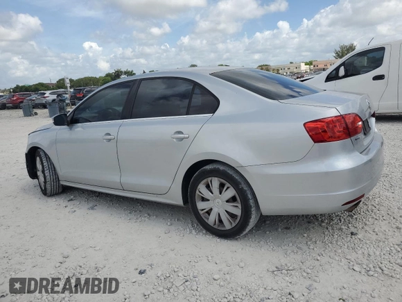 2013 Volkswagen Jetta SE z VIN 3VWDP7AJ8DM354734, wystawiony jako Copart lot #61147355 z przebiegiem 103 428 mil mil oraz Szkoda całkowita • Salvage title. Historia ofert i sprzedaży dostępna na DreamBid. Obrazek 2.