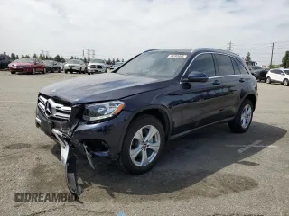 2017 Mercedes-Benz GLC 300 z VIN WDC0G4JBXHV011793, wystawiony jako Copart lot #56593685 z przebiegiem 65 299 mil mil oraz Szkody całkowita. Historia ofert i sprzedaży dostępna na DreamBid. Obrazek 1.