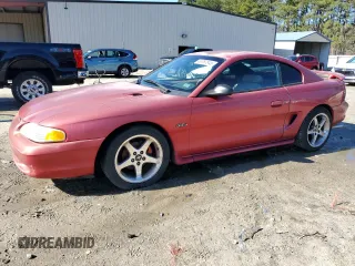 1998 Ford Mustang GT z VIN 1FAFP42X9WF187516, wystawiony jako Copart lot #49767945 z przebiegiem 240 257 mil mil oraz Szkoda całkowita • Salvage title. Historia ofert i sprzedaży dostępna na DreamBid. Obrazek 1.