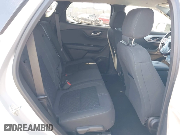 2021 Chevrolet Blazer LT z VIN 3GNKBCRS6MS515096, wystawiony jako IAAI lot #42103712 z przebiegiem 43 514 mil mil oraz . Historia ofert i sprzedaży dostępna na DreamBid. Obrazek 8.