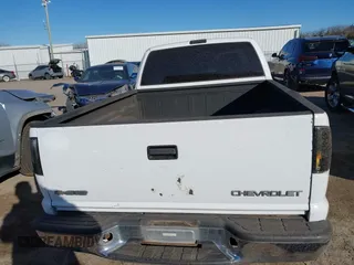 1999 Chevrolet S-10 LS with VIN 1GCCS19XXX8124043, listed as a IAAI auction lot 41730083 with 113,095 mi miles. Bid and sale history available at carsss.com. Image 16.