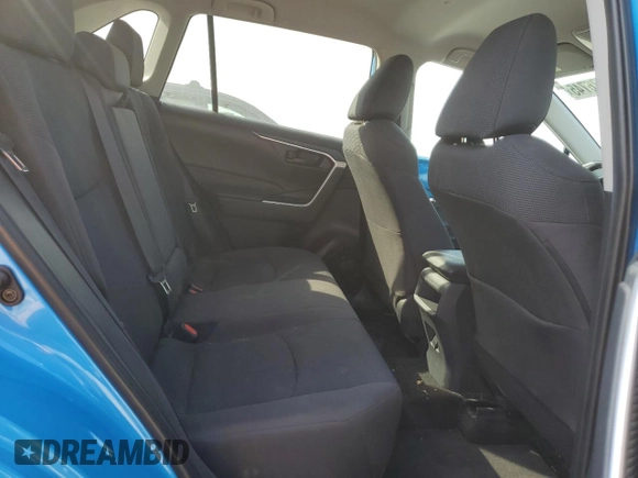 2019 Toyota RAV4 LE with VIN 2T3K1RFV6KW044628, listed as a Copart auction lot 47576745 with 21,388 mi miles and Salvage Title. Bid and sale history available at carsss.com. Image 11.