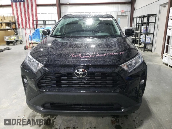 2021 Toyota RAV4 XLE with VIN 2T3W1RFVXMC161134, listed as a Copart auction lot 58499515 with 45,660 mi miles and Clean title. Bid and sale history available at DreamBid. Image 5.