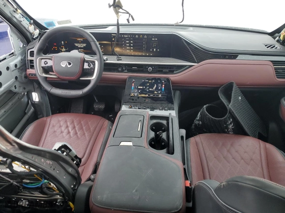 2025 Infiniti QX80 AUTOGRAPH with VIN JN8AZ3CC4S9601061, listed as a Copart auction lot 44992285 with 7,262 mi miles and Salvage Title. Bid and sale history available at carsss.com. Image 8.