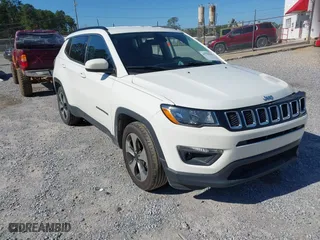 2018 Jeep Compass Latitude with VIN 3C4NJCBB2JT182730, listed as a IAAI auction lot 41729938 with 107,652 mi miles. Bid and sale history available at carsss.com. Image 1.