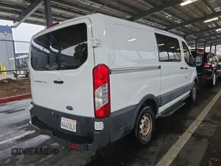 2016 Ford Transit Cargo z VIN 1FTYE1YM9GKB18600, wystawiony jako IAAI lot #42726792 z przebiegiem 127 434 mil mil oraz . Historia ofert i sprzedaży dostępna na DreamBid. Obrazek 27.