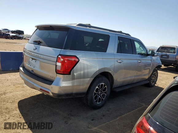 2024 Ford Expedition Max XLT with VIN 1FMJK1J81REA33335, listed as a Copart auction lot 52354535 with 17,743 mi miles and Salvage Title. Bid and sale history available at DreamBid. Image 3.