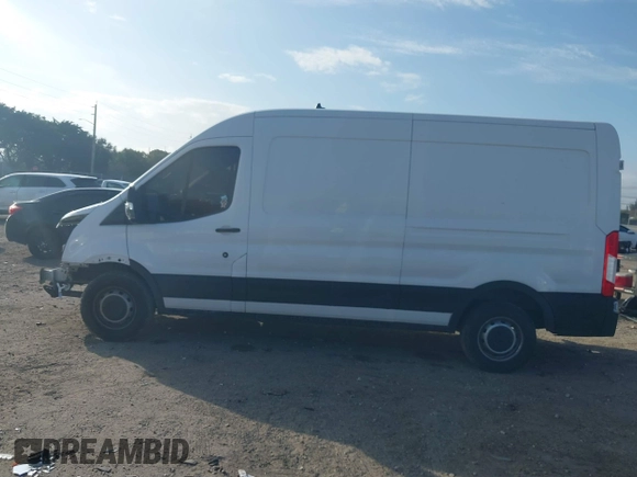 2021 Ford Transit Cargo with VIN 1FTBR1C86MKA91940, listed as a IAAI auction lot 41469716 with 40,745 mi miles and . Bid and sale history available at DreamBid. Image 15.