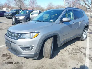 2019 Jeep Compass Altitude z VIN 3C4NJCBB9KT736881, wystawiony jako IAAI lot #41877957 z przebiegiem 63 566 mil mil oraz . Historia ofert i sprzedaży dostępna na DreamBid. Obrazek 17.