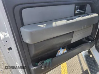 2013 Ford F-150 XL z VIN 1FTFX1EF5DFB22784, wystawiony jako IAAI lot #42651808 z przebiegiem 204 172 mil mil oraz . Historia ofert i sprzedaży dostępna na DreamBid. Obrazek 43.