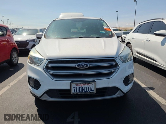 2017 Ford Escape SE z VIN 1FMCU0GD4HUB05330, wystawiony jako IAAI lot #42396863 z przebiegiem 66 420 mil mil oraz . Historia ofert i sprzedaży dostępna na DreamBid. Obrazek 18.