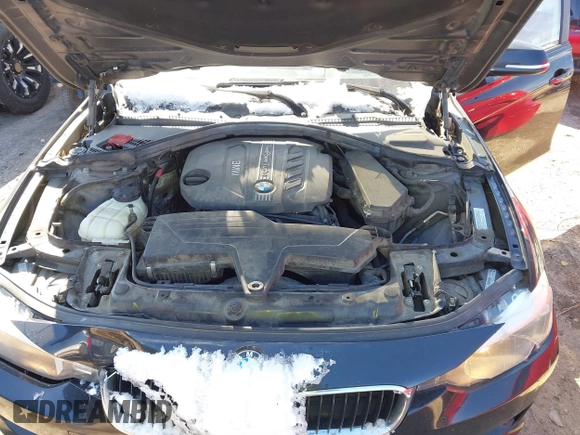 2014 BMW 3 Series 328d xDrive with VIN WBA3D5C54EF147199, listed as a IAAI auction lot 41626737 with 98,281 mi miles. Bid and sale history available at carsss.com. Image 10.