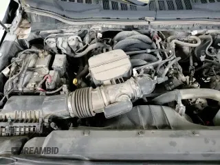 2022 Ford F-250 XL z VIN 1FT7W2BNXNEE51173, wystawiony jako Copart lot #81611235 z przebiegiem 135 232 mil mil oraz Czysty tytuł • Clean title. Historia ofert i sprzedaży dostępna na DreamBid. Obrazek 13.
