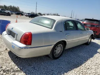 2007 Lincoln Town Car Signature Limited with VIN 1LNHM82V97Y613627, listed as a Copart auction lot 48989505 with 113,786 mi miles and Salvage Title. Bid and sale history available at carsss.com. Image 3.