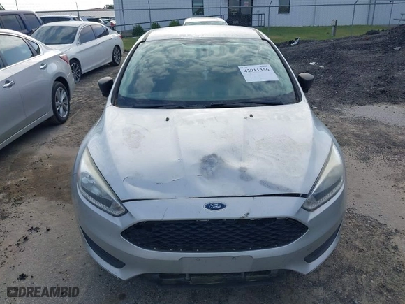 2016 Ford Focus S with VIN 1FADP3E27GL201577, listed as a IAAI auction lot 42011356 with 1 mi miles. Bid and sale history available at carsss.com. Image 6.