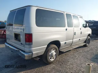 2008 Ford Econoline Passenger XL with VIN 1FBNE31LX8DA80014, listed as a IAAI auction lot 42183949 with 130,092 mi miles and . Bid and sale history available at DreamBid. Image 4.