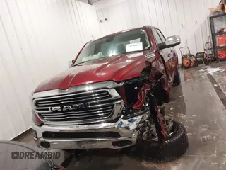 2020 Ram 1500 Laramie z VIN 1C6SRFJT5LN109384, wystawiony jako IAAI lot #42290125 z przebiegiem 73 629 mil mil oraz . Historia ofert i sprzedaży dostępna na DreamBid. Obrazek 13.