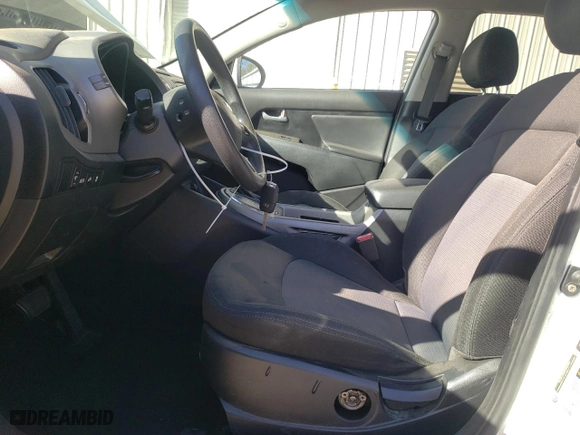 2016 Kia Sportage LX with VIN KNDPB3AC5G7811099, listed as a Copart auction lot 46634855 with 118,181 mi miles and Salvage Title. Bid and sale history available at carsss.com. Image 7.
