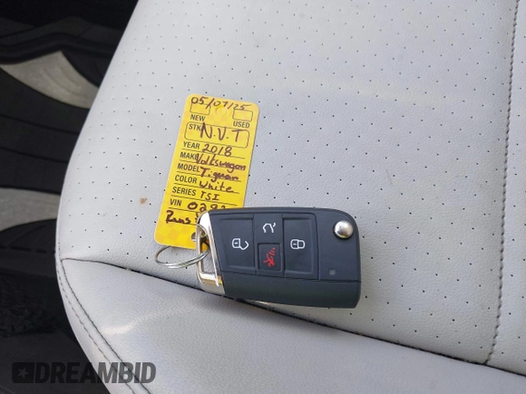 2018 Volkswagen Tiguan SEL with VIN 3VV3B7AX2JM060292, listed as a IAAI auction lot 42274534 with 97,604 mi miles and . Bid and sale history available at DreamBid. Image 11.