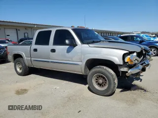 2004 GMC Sierra 1500 SLE z VIN 2GTEK13T541363075, wystawiony jako Copart lot #48901465 z przebiegiem 240 791 mil mil oraz Szkoda całkowita • Salvage title. Historia ofert i sprzedaży dostępna na DreamBid. Obrazek 4.