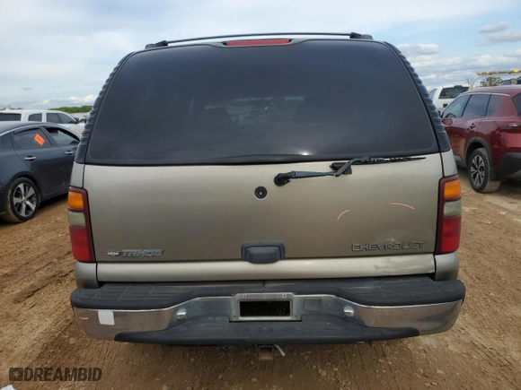 2000 Chevrolet New Tahoe LT with VIN 1GNEK13T7YJ142712, listed as a Copart auction lot 50588245 with 336,210 mi miles and Salvage Title. Bid and sale history available at carsss.com. Image 6.