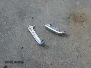 2003 Chevrolet Tahoe LS с VIN 1GNEC13V23J203066, выставлен на аукционе Copart как лот 52641765 с пробегом 273 492 миль миль и Списание • Salvage title. История ставок и продаж доступна на DreamBid. Изображение 15.