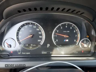2013 BMW M6 z VIN WBSLZ9C58DDZ78154, wystawiony jako Copart lot #50434845 z przebiegiem 66 983 mil mil oraz Szkoda całkowita • Salvage title. Historia ofert i sprzedaży dostępna na DreamBid. Obrazek 9.