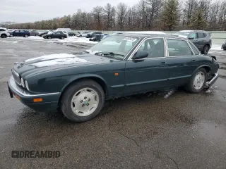 1995 Jaguar XJ with VIN SAJHX1746SC730186, listed as a Copart auction lot 44935675 with 150,089 mi miles and Salvage title. Bid and sale history available at DreamBid. Image 1.