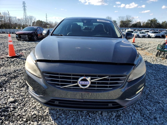 2014 Volvo S60 T5 with VIN YV1612FSXE1290142, listed as a Copart auction lot 85315824 with 111,492 mi miles and Salvage Title. Bid and sale history available at carsss.com. Image 5.