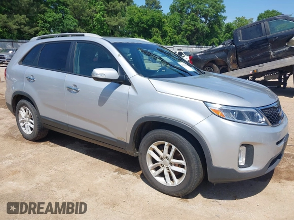 2014 Kia Sorento LX with VIN 5XYKTCA61EG496867, listed as a IAAI auction lot 41929686 with 202,460 mi miles. Bid and sale history available at carsss.com. Image 1.