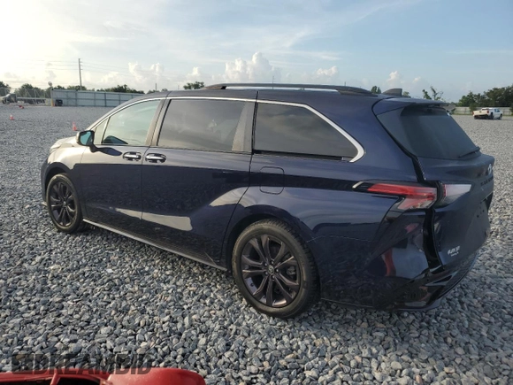 2022 Toyota Sienna XSE with VIN 5TDXRKEC6NS103883, listed as a Copart auction lot 58662275 with 109,172 mi miles and Salvage title. Bid and sale history available at DreamBid. Image 2.