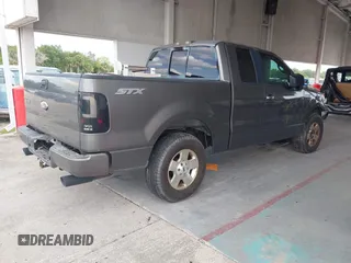 2006 Ford F-150 STX z VIN 1FTRX12W76FA79330, wystawiony jako IAAI lot #42462908 z przebiegiem 185 568 mil mil oraz . Historia ofert i sprzedaży dostępna na DreamBid. Obrazek 4.