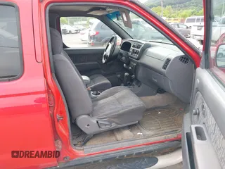 2000 Nissan Frontier XE z VIN 1N6ED27Y3YC324794, wystawiony jako IAAI lot #42341043 z przebiegiem 202 543 mil mil oraz . Historia ofert i sprzedaży dostępna na DreamBid. Obrazek 5.
