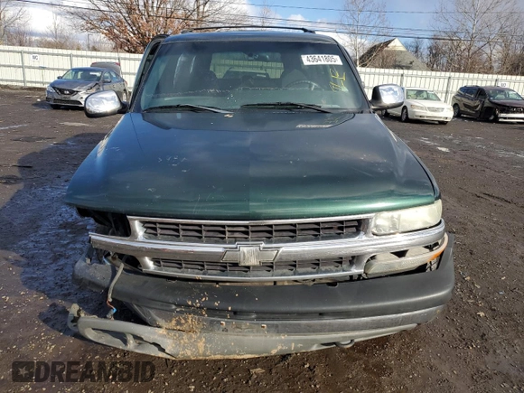 2002 Chevrolet Suburban Z71 with VIN 3GNFK16ZX2G298434, listed as a Copart auction lot 43641805 with 0 mi miles and Salvage Title. Bid and sale history available at carsss.com. Image 5.