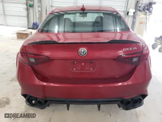 2017 Alfa Romeo Giulia Quadrifoglio with VIN ZARFAEAV5H7553220, listed as a Copart auction lot 39181023 with 0 mi miles. Bid and sale history available at carsss.com. Image 6.