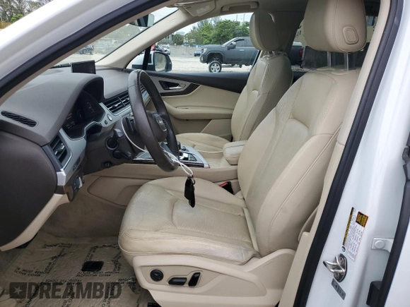 2017 Audi Q7 Premium Plus z VIN WA1LHAF71HD038447, wystawiony jako Copart lot #46440665 z przebiegiem 97 872 mil mil oraz Szkoda całkowita • Salvage title. Historia ofert i sprzedaży dostępna na DreamBid. Obrazek 7.