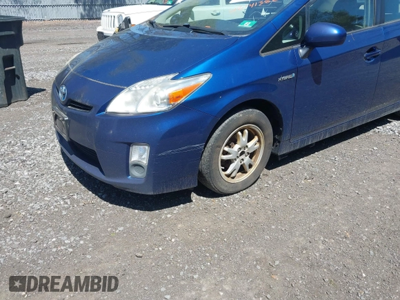 2010 Toyota Prius II with VIN JTDKN3DU2A0105245, listed as a IAAI auction lot 42141386 with 298,972 mi miles. Bid and sale history available at carsss.com. Image 6.