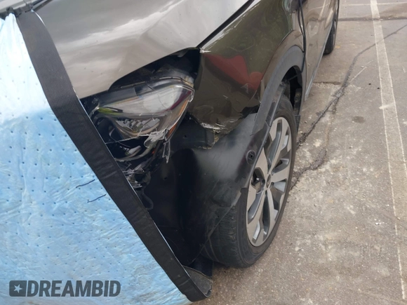 2020 Kia Telluride EX with VIN 5XYP34HC3LG088925, listed as a IAAI auction lot 42399123 with 30,106 mi miles and . Bid and sale history available at DreamBid. Image 18.